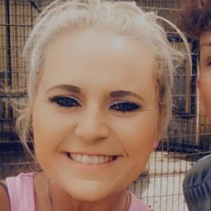 Meet your Posher, Lacey